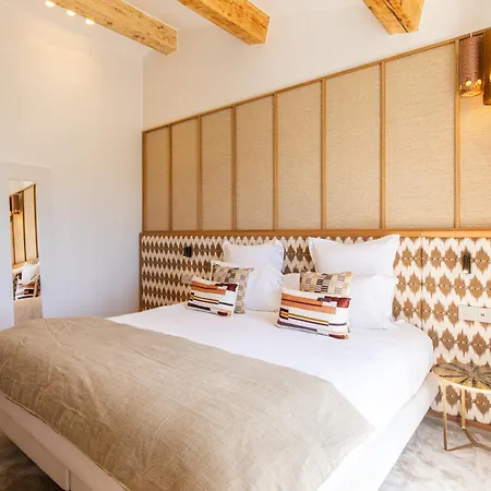 Lou Hotel 4*