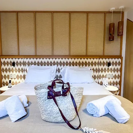 Lou Hotel 4*