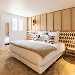 Lou Hotel 4*