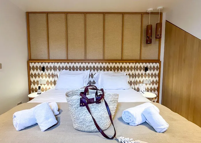 Lou Hotel 4*